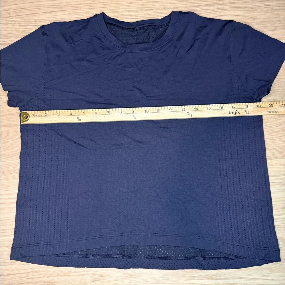LULULEMON Black Crop Relaxed Short Sleeve Shirt Women’s Size Small‎ / Medium